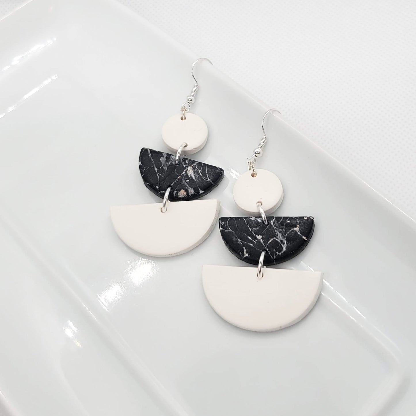 Taryn-White w/ Black Marble